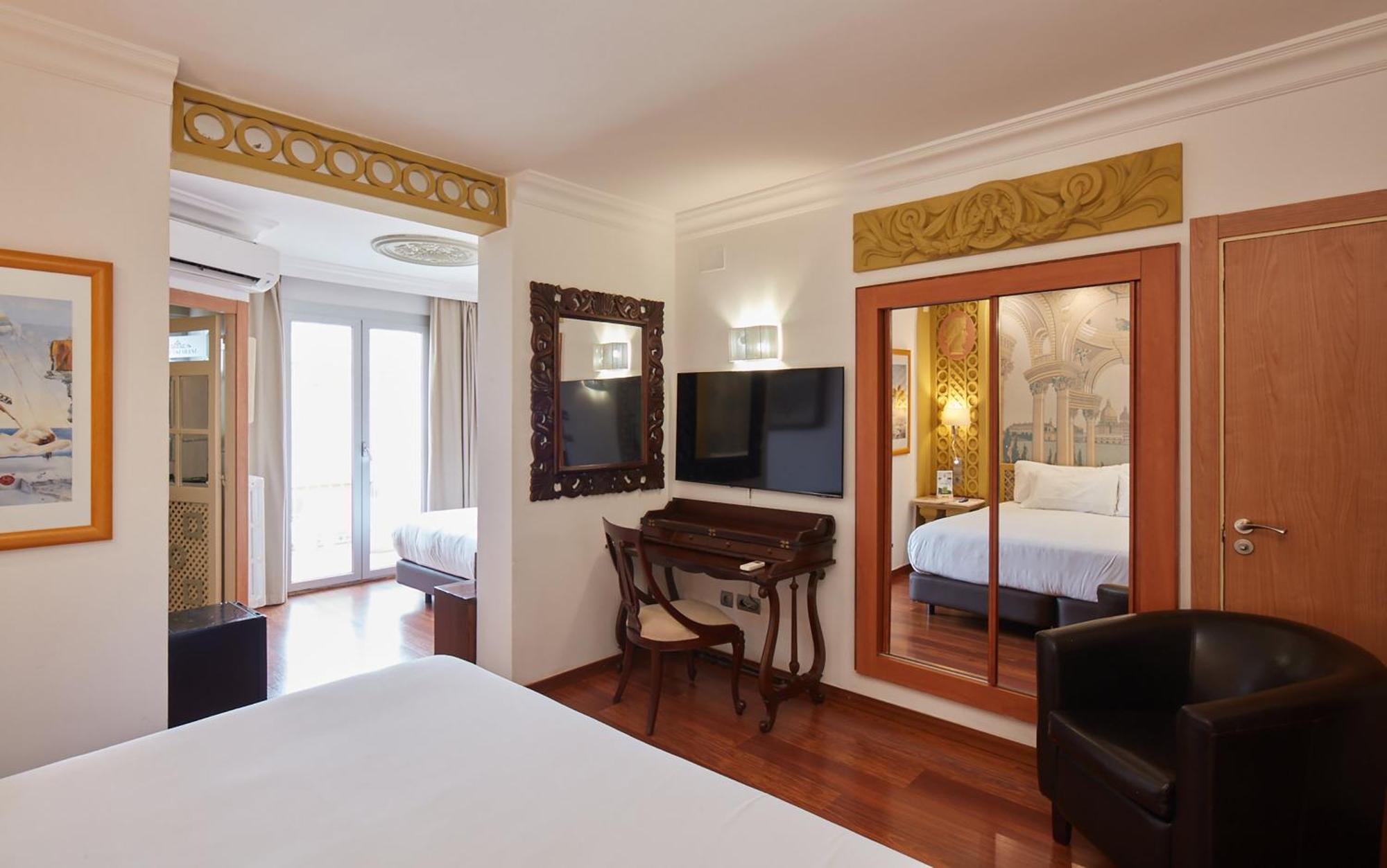 Sercotel Hotel President Figueres  Bagian luar foto