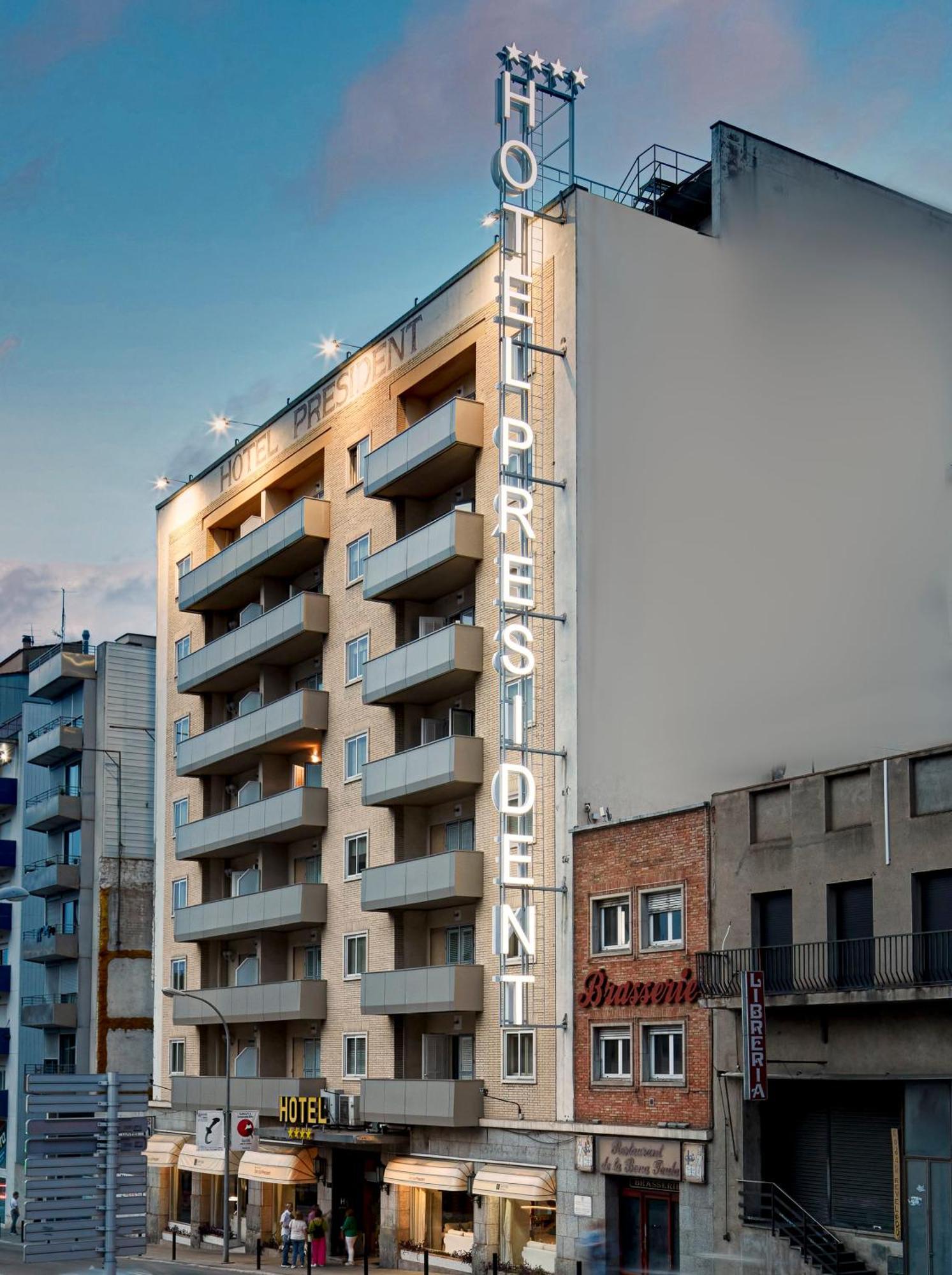 Sercotel Hotel President Figueres  Bagian luar foto
