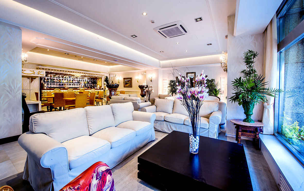 Sercotel Hotel President Figueres  Bagian luar foto