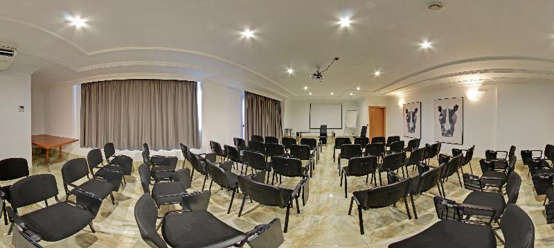 Sercotel Hotel President Figueres  Bagian luar foto