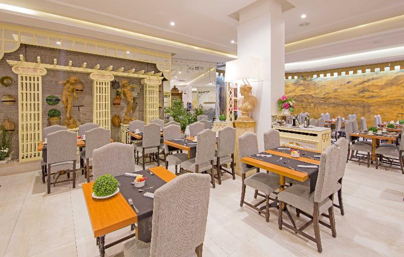 Sercotel Hotel President Figueres  Bagian luar foto