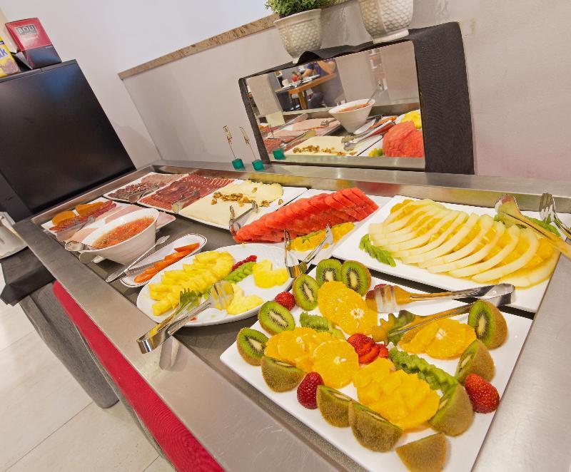 Sercotel Hotel President Figueres  Bagian luar foto